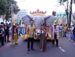 Pringsewu Wakili 15 Kabupaten/Kota Se-Provinsi Lampung Dalam Ajang Pawai Kendaraan Hias di Kota Solo