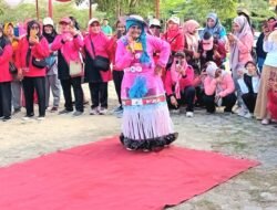 Lomba Fashion Show Lansia Warnai Peringatan HLUN ke-28 di Kabupaten Pringsewu