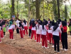 Bakal Calon Bupati Pringsewu Adi Erlansyah Ikuti Senam Sehat dan Pelatihan MUA di Pagelaran Utara