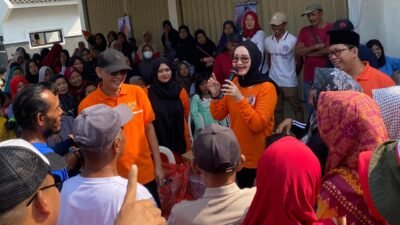 Adi Erlansyah dan Hisbullah Huda Hadiri Jalan Sehat dan Perlombaan Menyemarakkan HUT RI ke-79 di Fajaresuk
