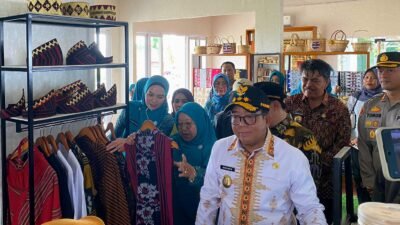 Pj.Gubernur Lampung Kunjungi Dekranasda Pringsewu