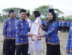 Bupati Pringsewu Serahkan SK Calon Pegawai Negeri Sipil