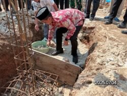 Bupati Pringsewu Letakkan Batu Pertama Pembangunan Masjid Darul Iman Tambahrejo