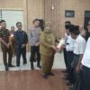 Wabup Pringsewu Serahkan Akte Notaris & SK Badan Hukum Koperasi Desa Merah Putih