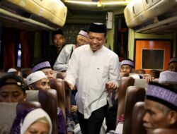 Bupati Pringsewu Sambut Jamaah Haji Kloter 53