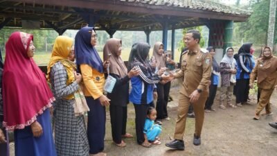 Bupati Pringsewu Tinjau Embung Ngudi Rukun Sukoharjo I