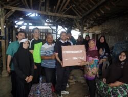 Bupati Pringsewu Tinjau Pusat Kerajinan Gerabah