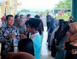 8 Siswa Sekolah Rakyat Asal Pringsewu Resmi Dilepas Bupati