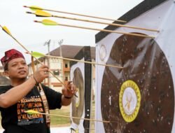 Bupati Pringsewu Hadiri Pemberian Penghargaan Kejuaraan Panahan Klangenan 4